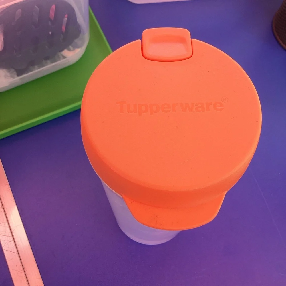Tupperware Thirst n Sip cups - set of 4 in orange